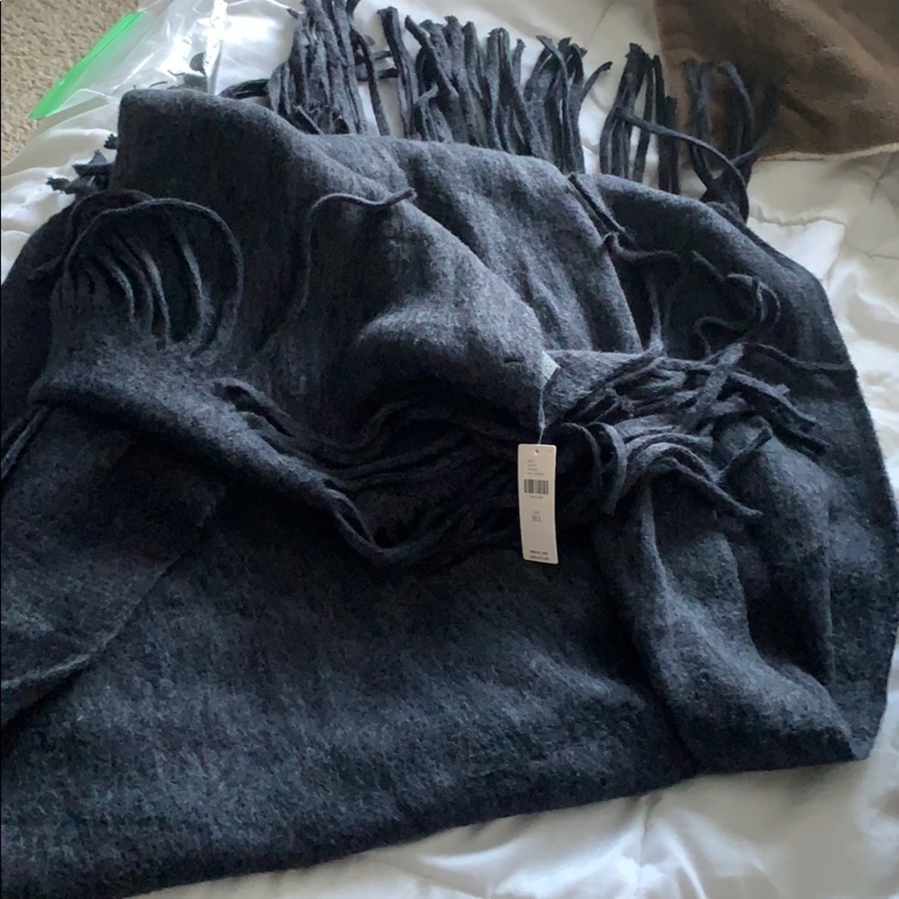 Anthropologie scarf/ shawl